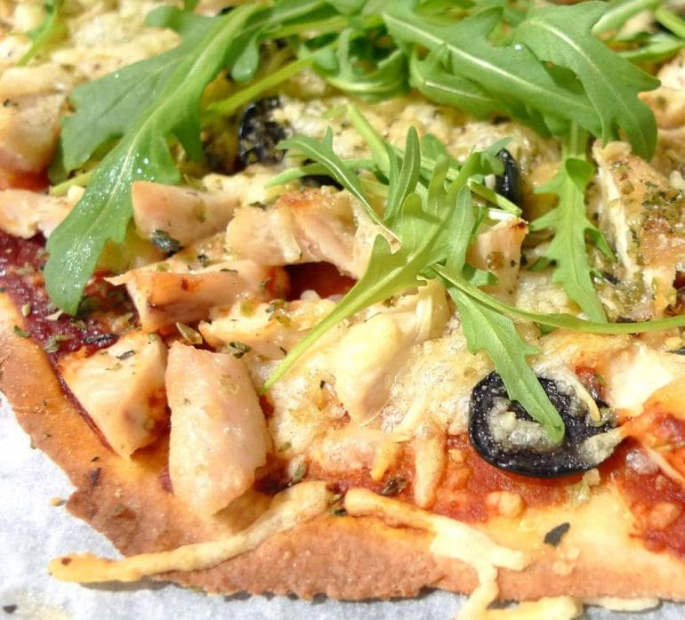 Pizza casera de pollo