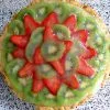 Tarta de crema pastelera, fresas y kiwi