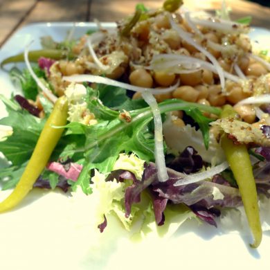 Ensalada de garbanzos con vinagreta de jengibre 1