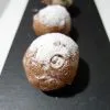 Buñuelos rellenos de crema de castañas