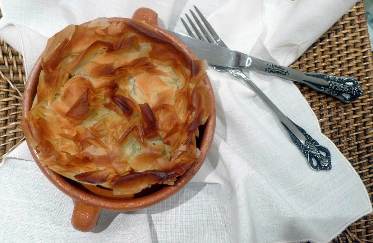 Pastel de verduras en pasta filo, un apetitoso entrante