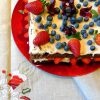 Tarta de chocolate con queso, castañas y frutos rojos 1