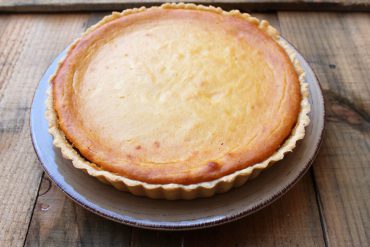 Tarta de almendra, queso y mango 1