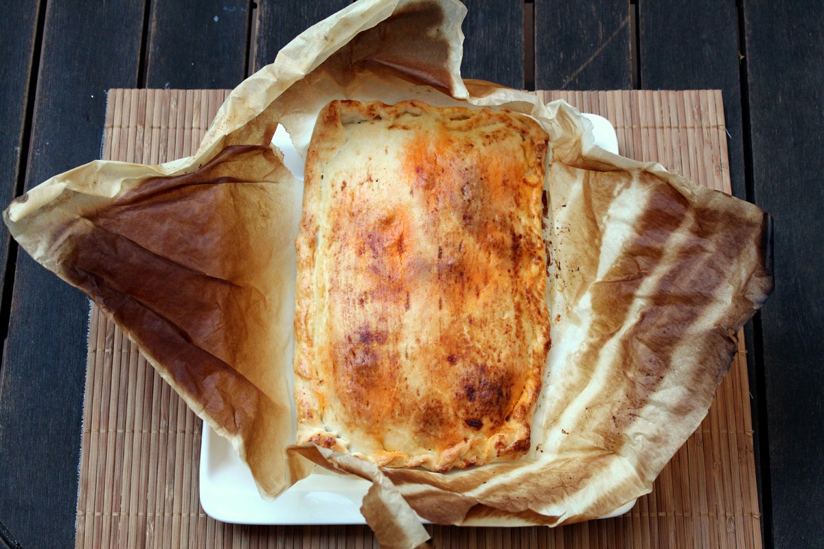 Empanada de tortilla de patata y chorizo