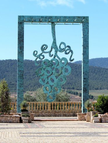 monumento al vino bodega francisco gomez