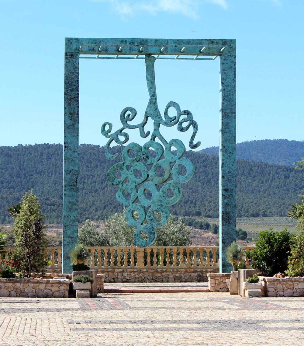 monumento al vino bodega francisco gomez