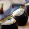 Brevas rellenas de crema de queso con algas