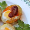 Canapé de patata con huevo de codorniz y chorizo