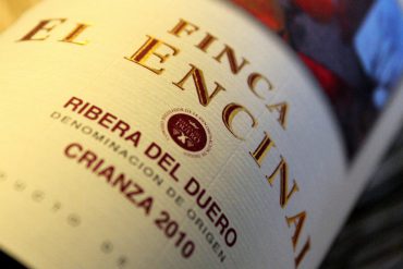 Vino Finca El Encinal Crianza 2010