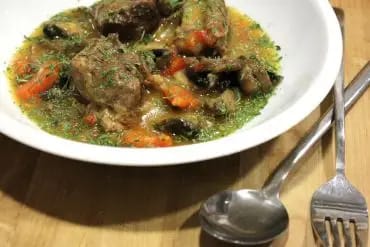 GUISO DE TERNERA Y CHAMPIÑONES
