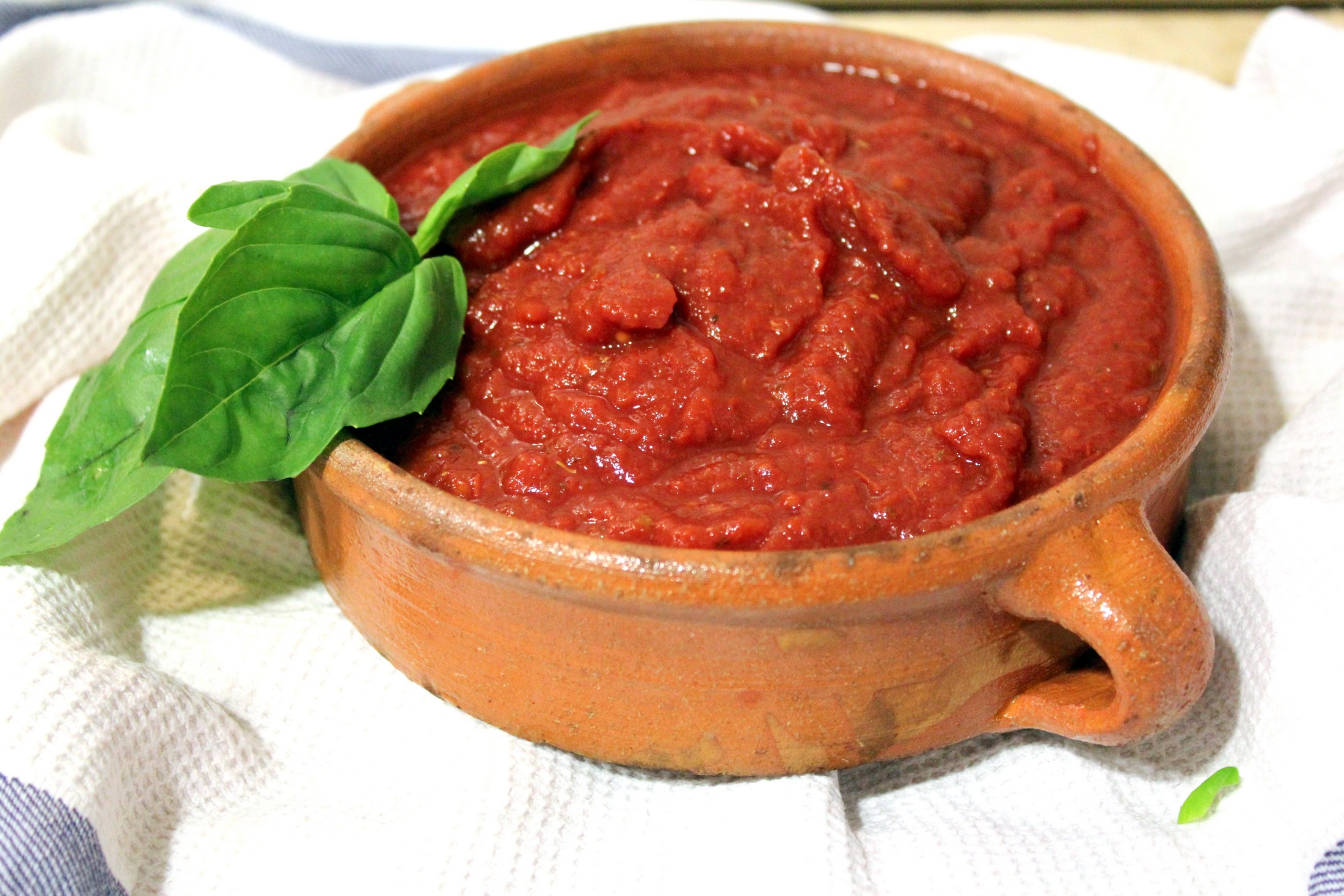 Salsa de tomate para pizza, la mejor receta casera