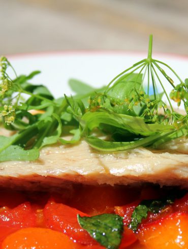 ensalada de atún con tomate y albaricoques2