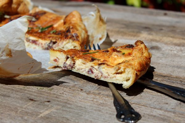 Quiche de cecina con queso brie