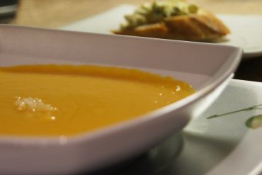 CREMA DE CALABAZA CON CROUTONS