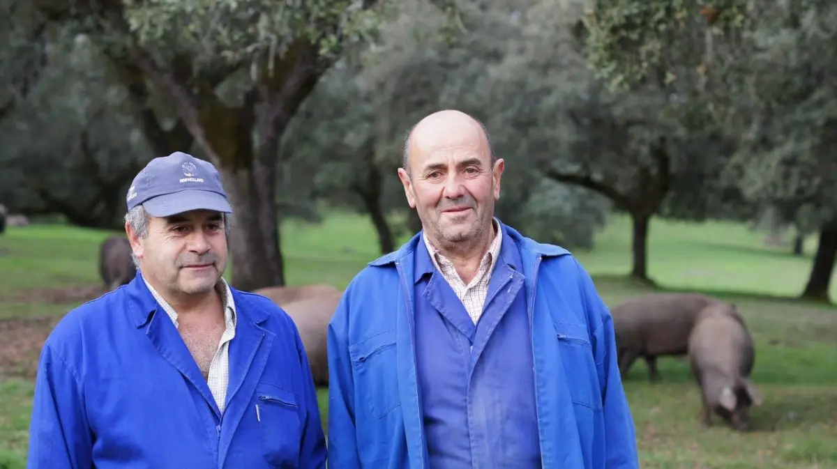 Los Porqueros Los Porqueros: Juan Carlos y Tomás