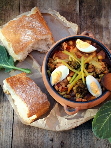 garbanzos con verdura y panceta