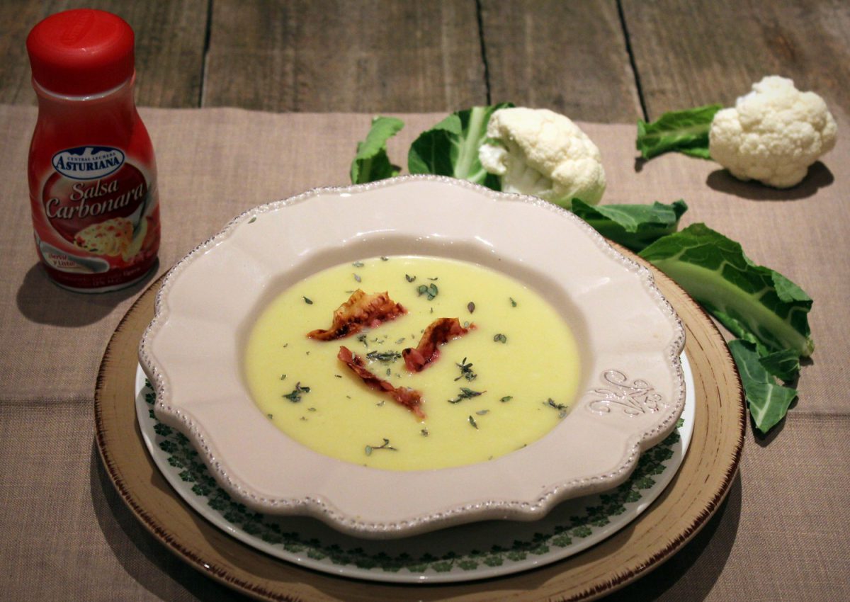 Crema de coliflor y salsa carbonara