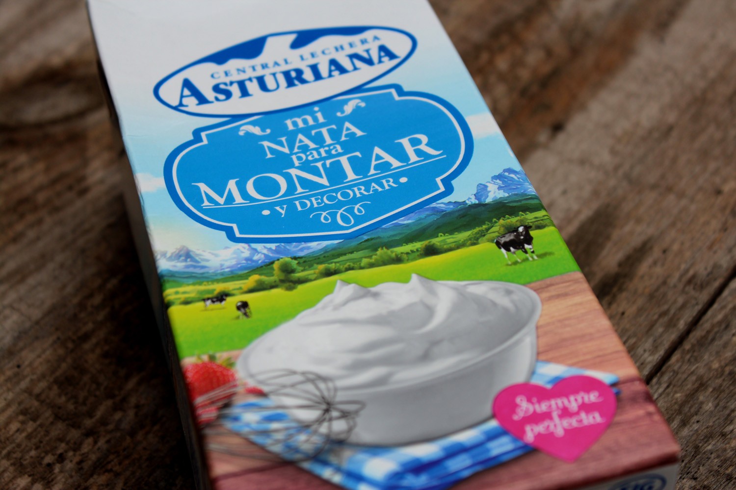 Nata para montar y decorar - Central Lechera Asturiana - 500 ml