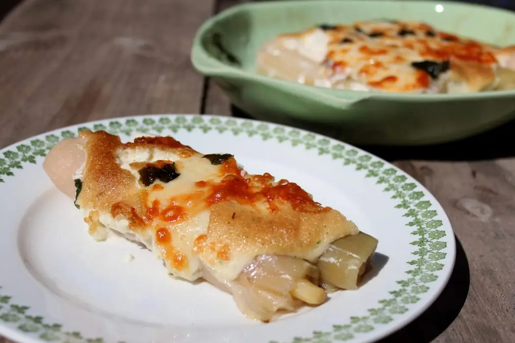 Puerros gratinados 2 Puerros gratinados con alioli y queso curado