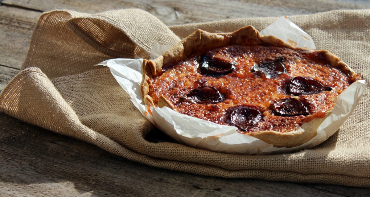 Tarta de requesón con higos