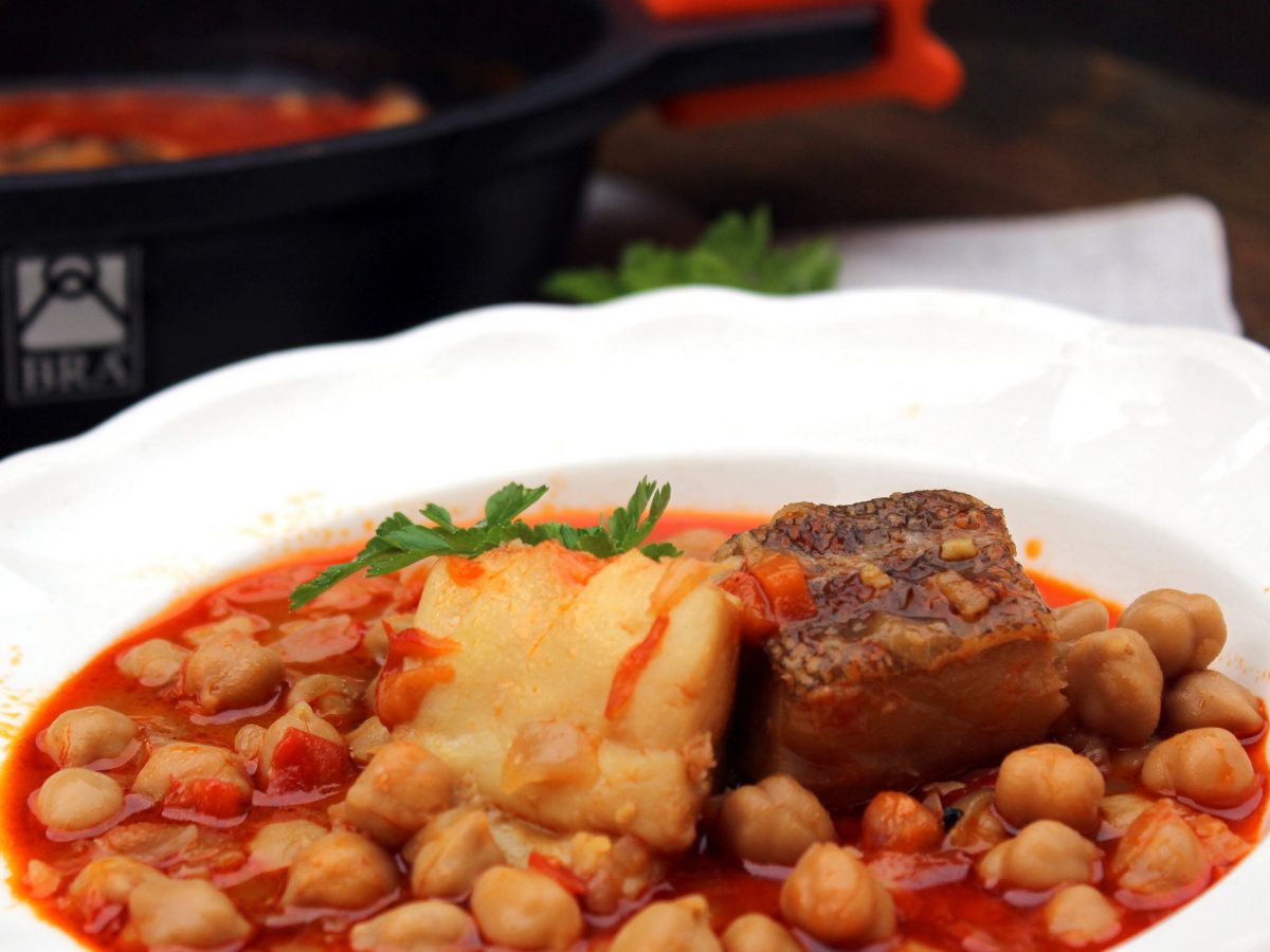 Potaje de garbanzos y bacalao