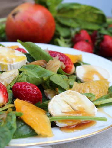 Ensalada de espinacas y queso de cabra con castañas