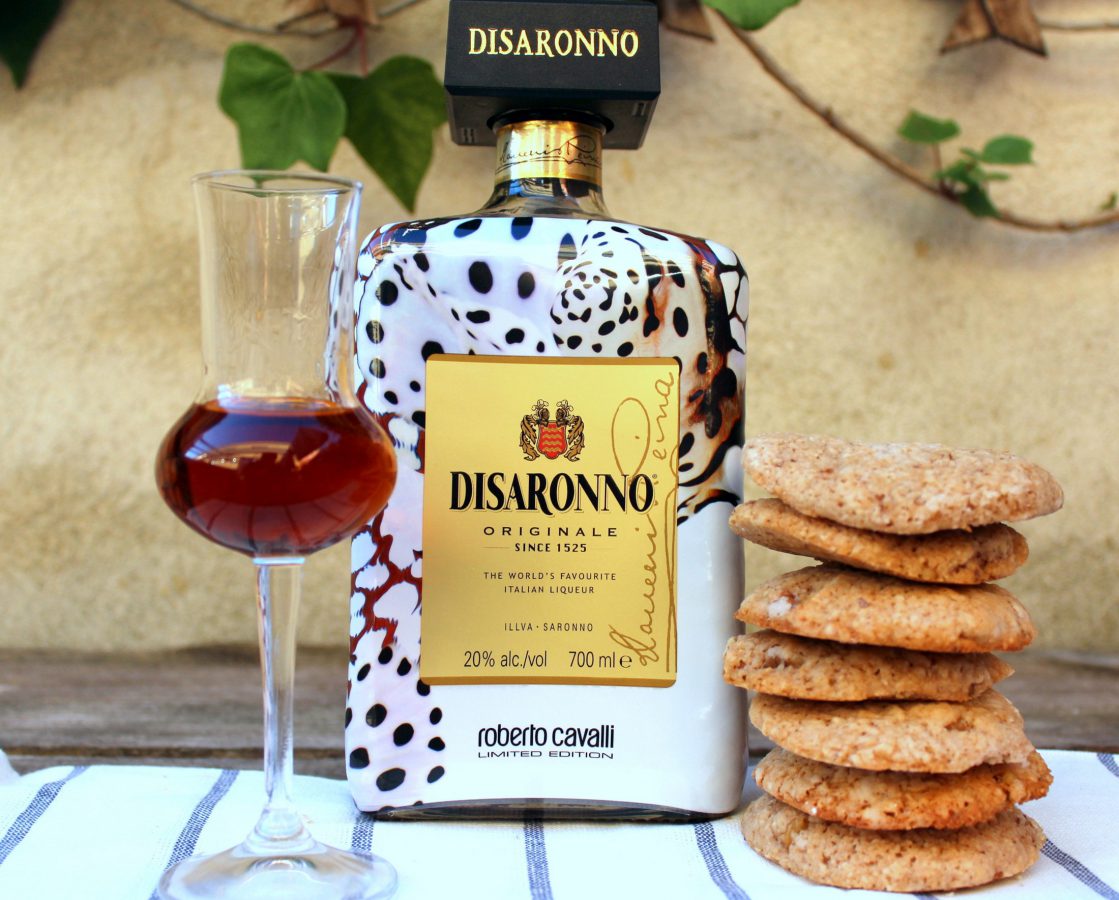 Galletas de Almendra y Disaronno Wears Cavalli