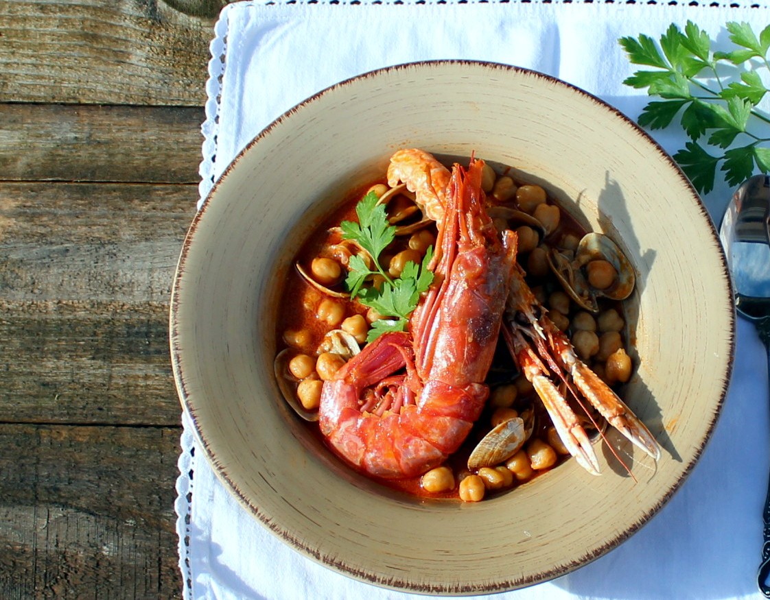 Garbanzos con marisco