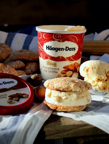 Helado de nueces de macadamia con galletas