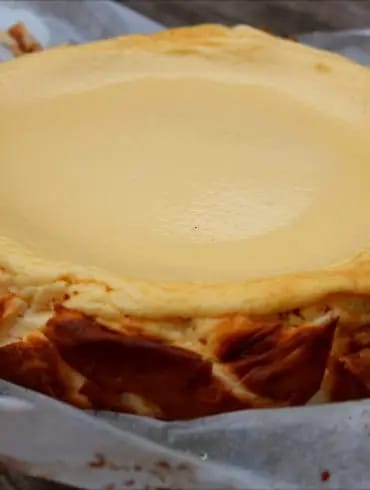 Tarta de requesón de leche de oveja