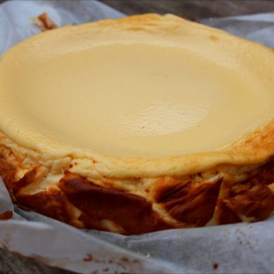 Tarta de requesón de leche de oveja