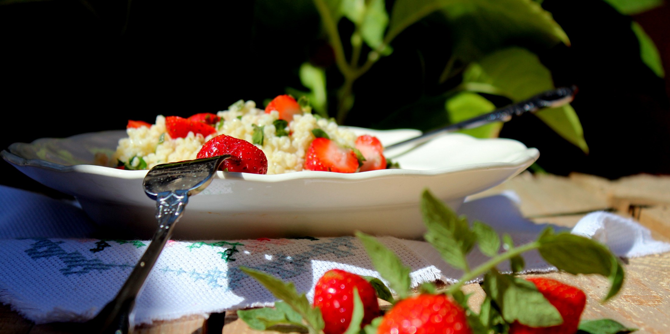 Ensalada de Mijo con fresas y cherrys