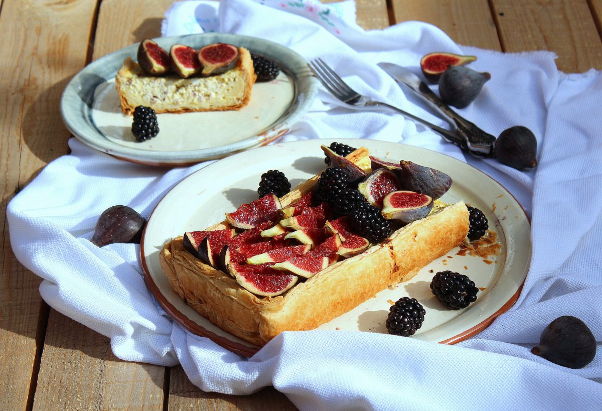 Tarta salada de requesón y jamón ibérico