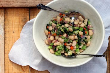 Ensalada de alubias templada con romanesco