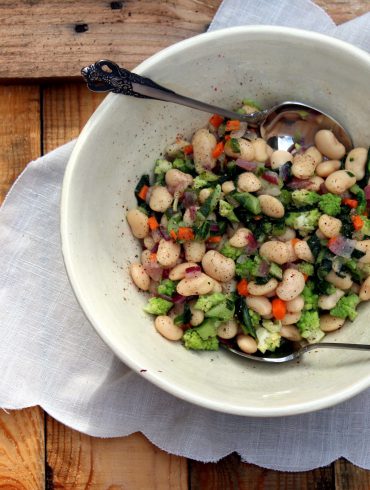 Ensalada de alubias templada con romanesco