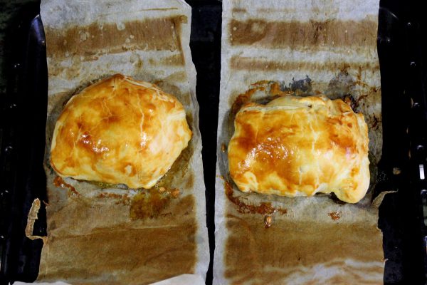 Introducimos en el horno, previamente precalentado a 180º, y dejamos hacer durante 20 minutos.