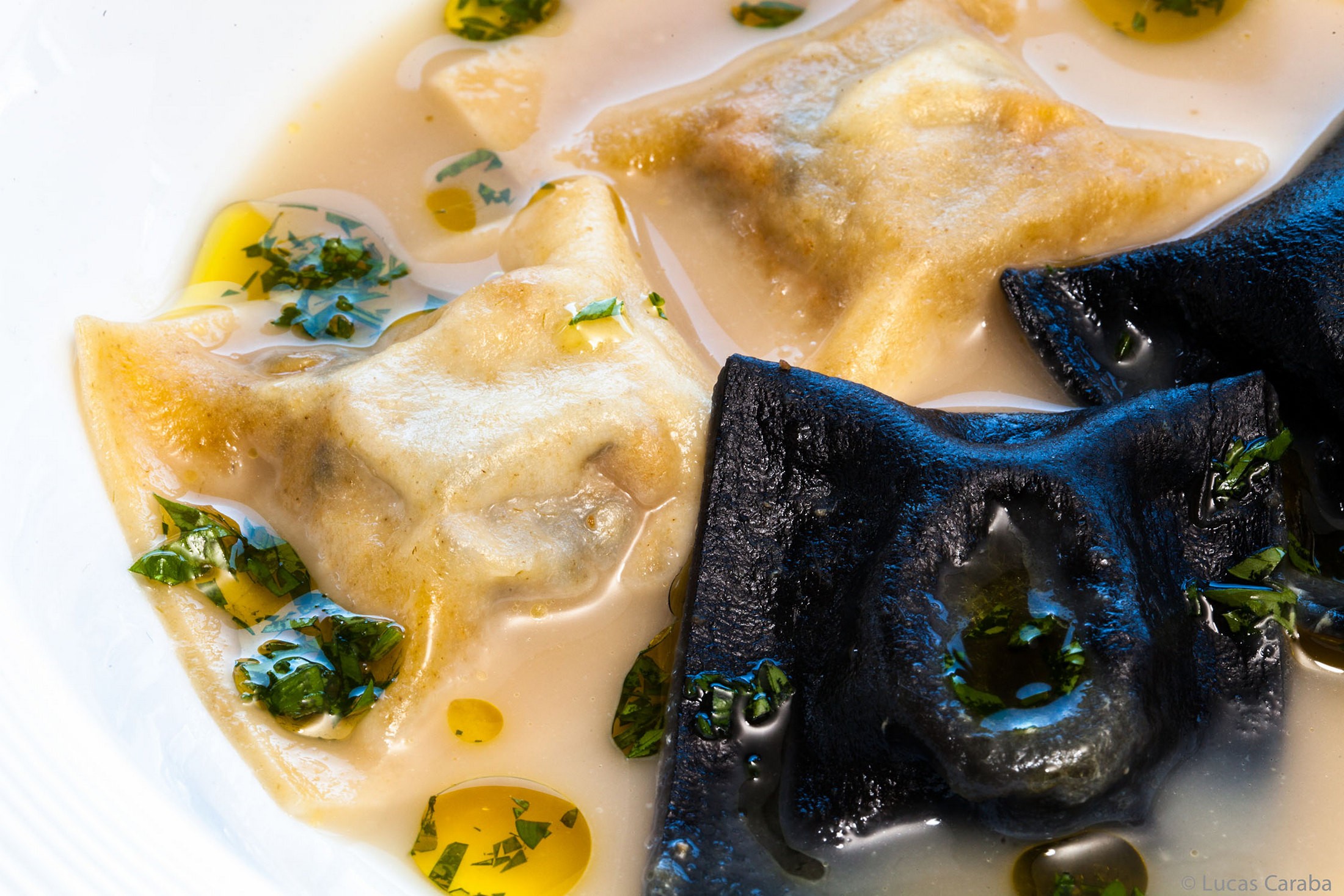 Raviolis de foie y Trufa Negra - Parador de Soria