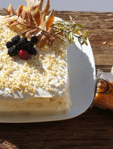 Tarta de sobaos pasiegos Casa Ibañez y piña