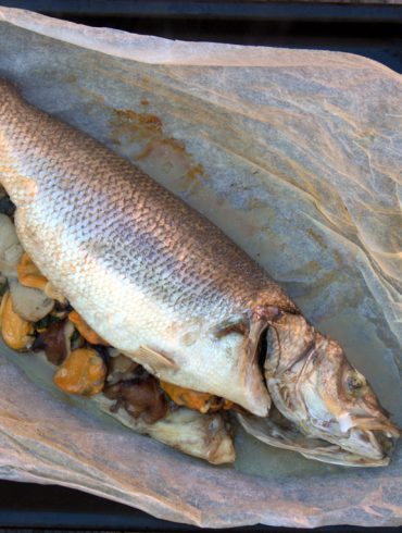 lubina rellena en papillote