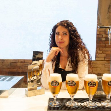 Davinia Martínez, ganadora del Campeonato Nacional de Tiraje de Cerveza 2018