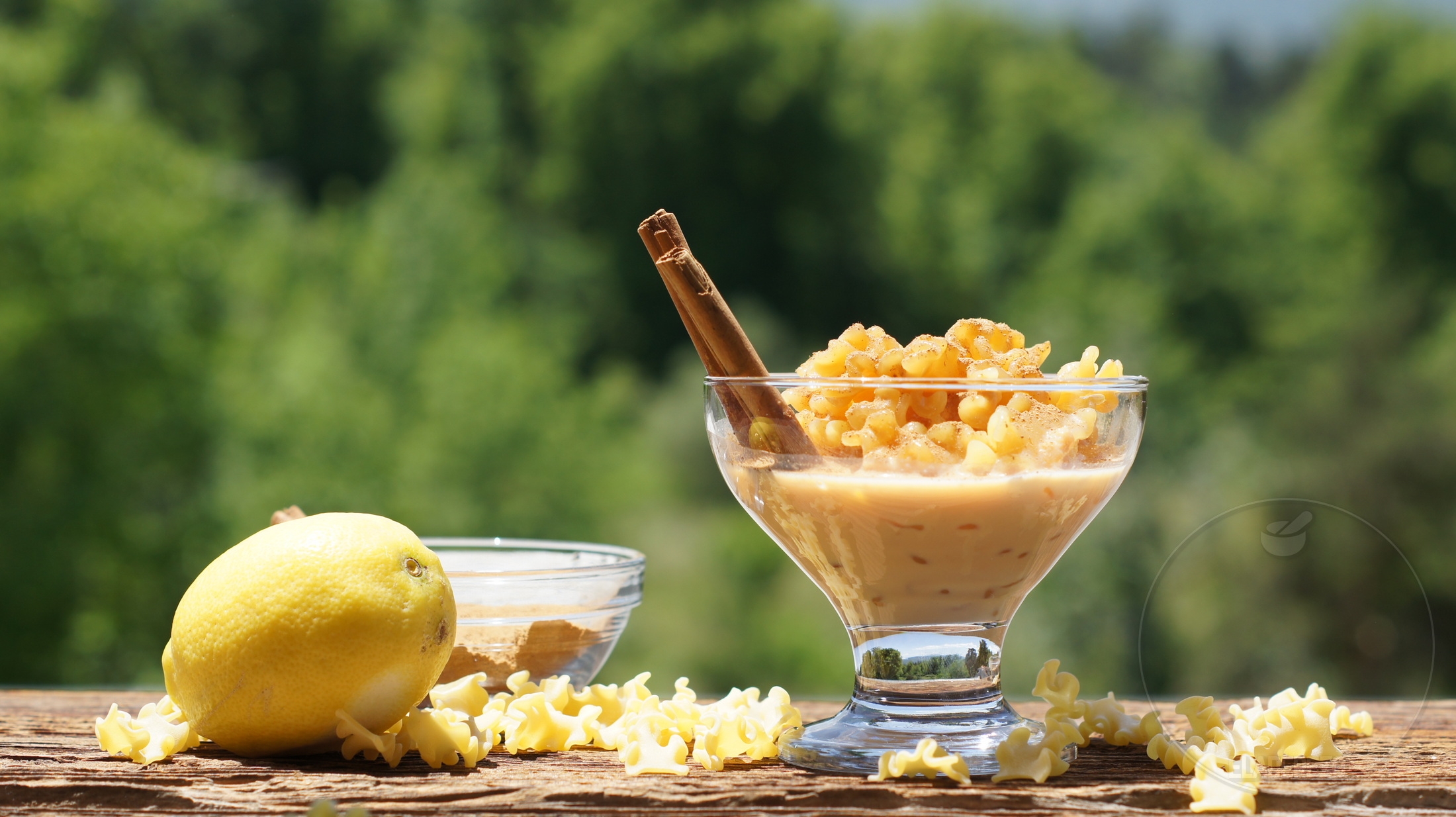 Macarrons de Sant Joan; postre típico de Ibiza