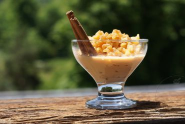 Macarrons de Sant Joan; postre típico de Ibiza