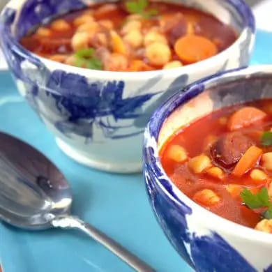 guiso de garbanzos con chorizo y verduras
