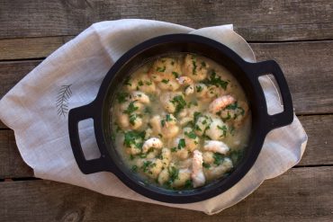 carrilleras de bacalao en salsa verde con colas de cigalas 1