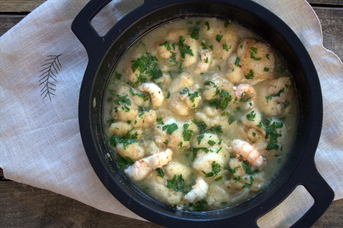 carrilleras de bacalao en salsa verde con colas de cigalas 2