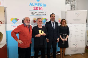 La Academia Andaluza de Gastronomía y Turismo nombra a Ferrán Adriá Primer Académico de Honor