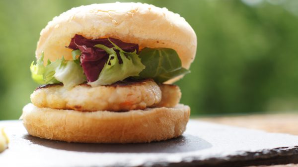 Hamburguesa de pescado y marisco