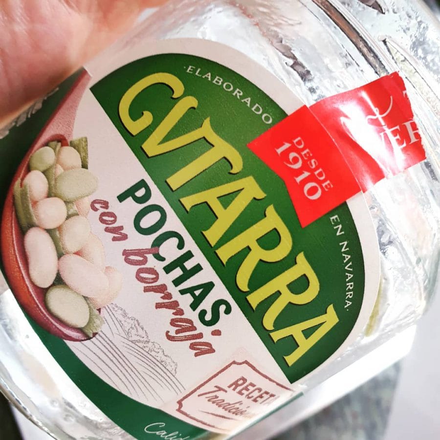 Pochas con borraja