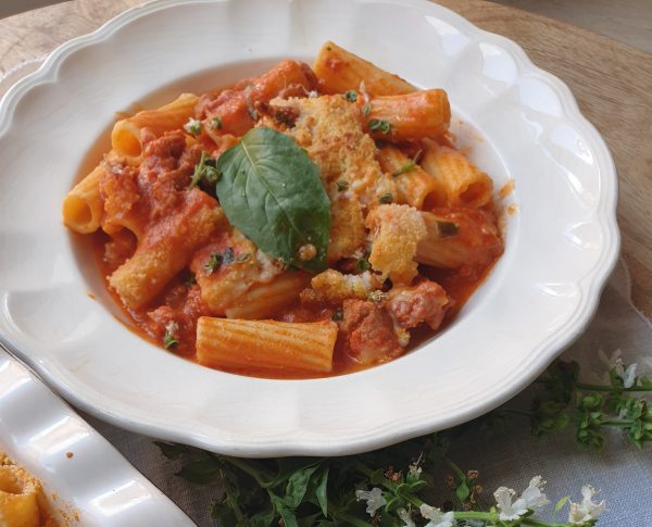 Pasta con picadillo de chorizo